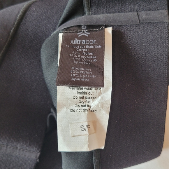 Ultracor High-Neck Sports Bra - Picture 4 of 5